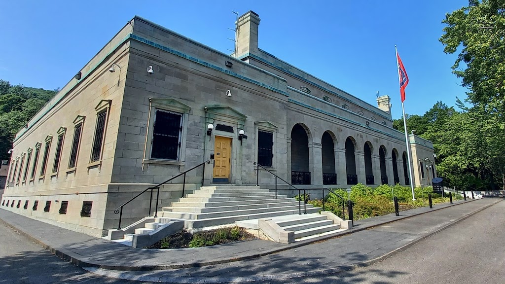 Montreal Fire Prevention Dept | 4040 Av du Parc, Montréal, QC H2W 1S8, Canada | Phone: (514) 872-3775