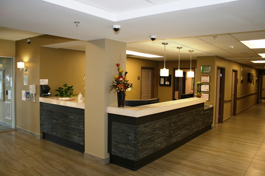 Manoir de lAcadie | 11087 Street, Rue Drouart, Montréal, QC H3M 2S4, Canada | Phone: (514) 332-4040