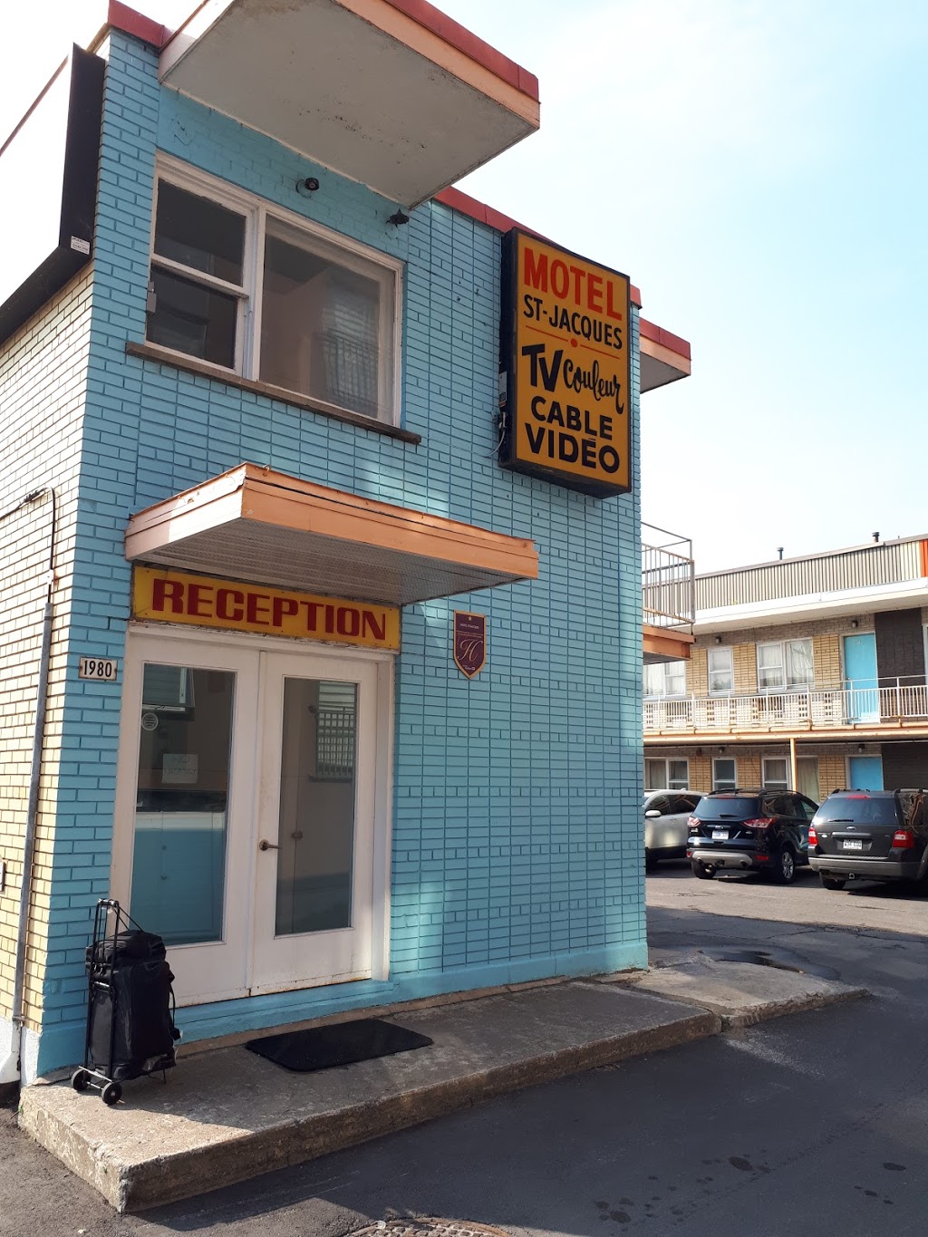 Motel St-Jacques | 1980 Westmore Ave, Montreal, QC H4B 1Z3, Canada | Phone: (514) 489-8611