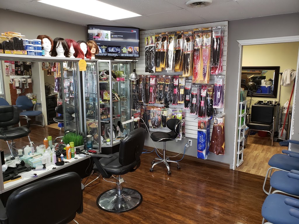 Sudbury tropical market | 1258 Kingsway, Sudbury, ON P3B 2E8, Canada | Phone: (705) 805-2384