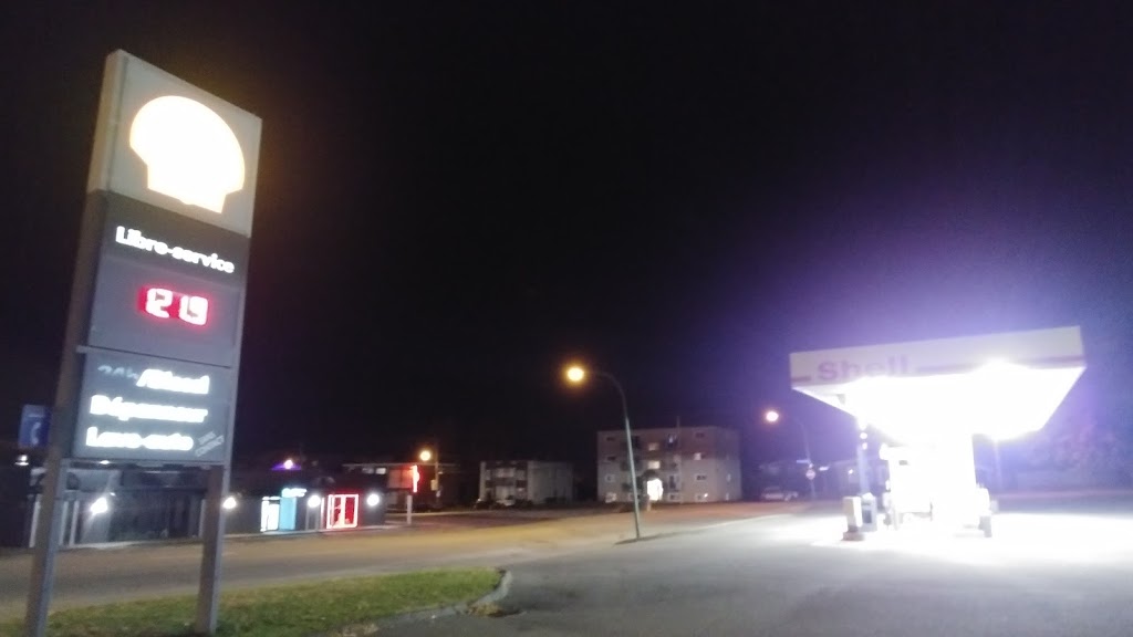 Shell | 825 Rue des Jardins-Fleuris, Sherbrooke, QC J1E 1J4, Canada | Phone: (819) 347-1462