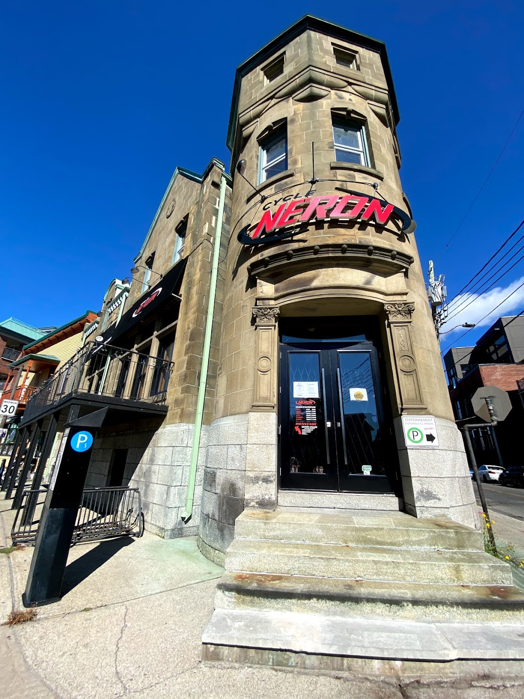 Cycle Néron | 2100 Bd Saint-Joseph, Lachine, QC H8S 2N7, Canada | Phone: (514) 532-5880