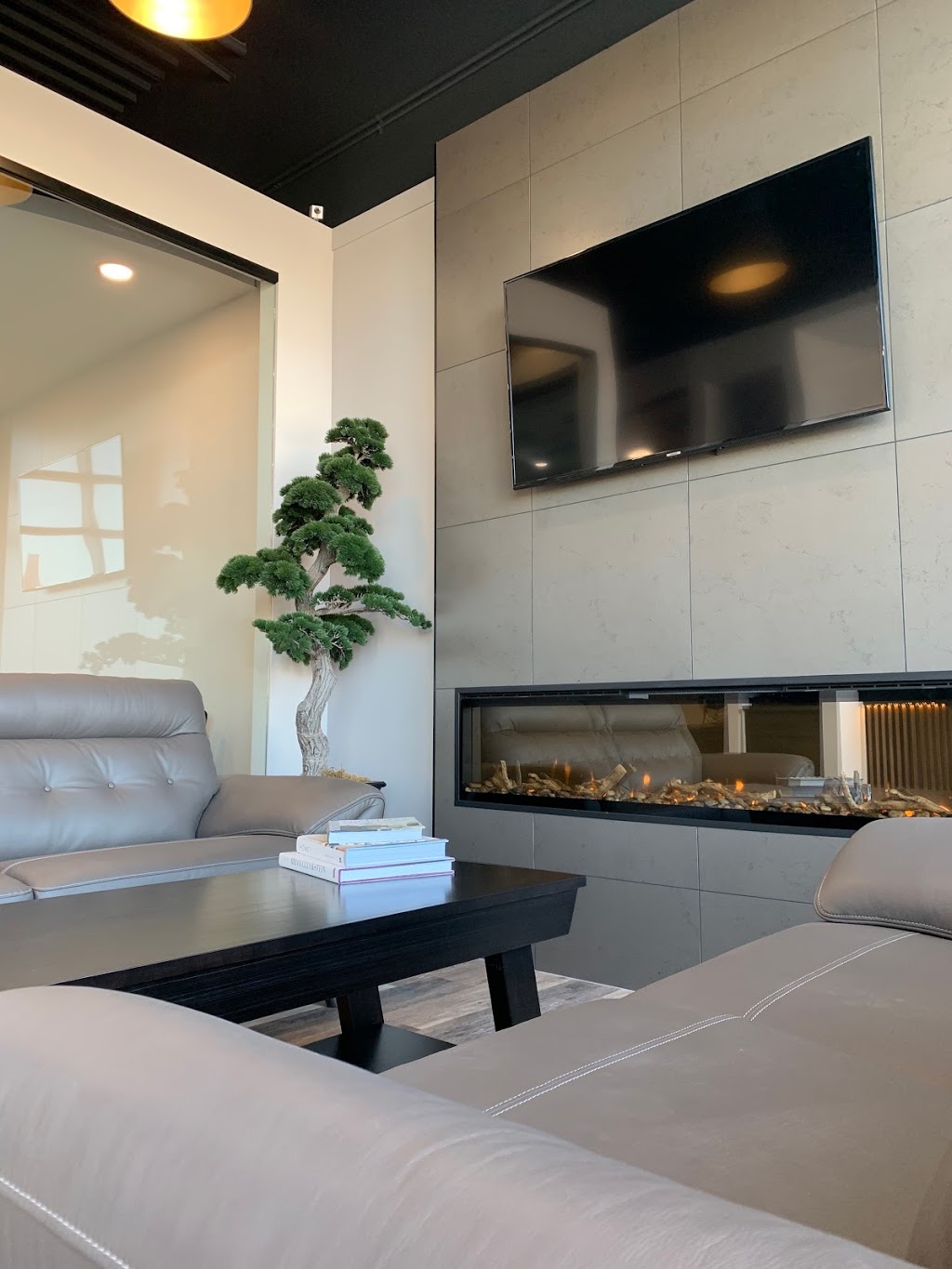 Royal Lepage Prestige Realty | 450 Ordze Rd #425, Sherwood Park, AB T8B 0C5, Canada | Phone: (780) 241-0121