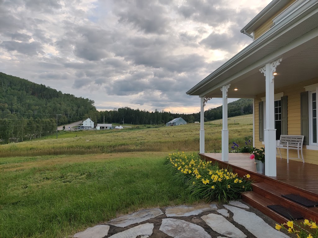 Ferme Ambrosia | 335 Rang 1, Saint-Hilarion, QC G0A 3V0, Canada | Phone: (418) 400-8283