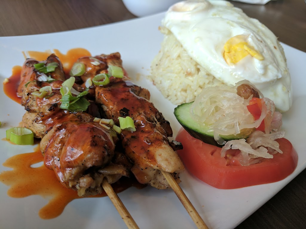 Bertos Restaurant | 1063 Dundas St W, Mississauga, ON L5C 1C3, Canada | Phone: (905) 232-0203