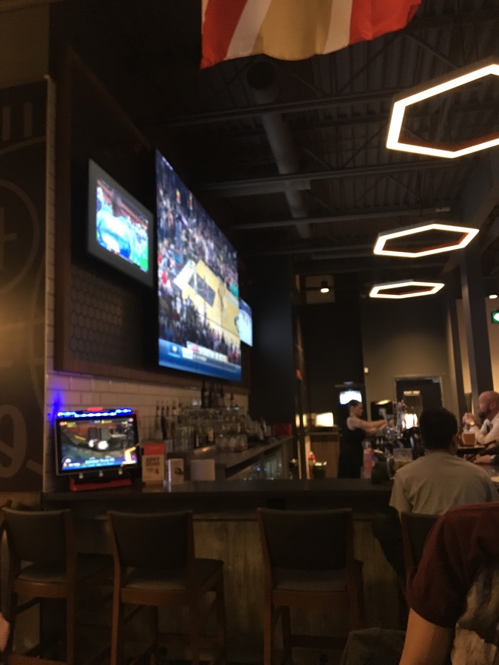 Boston Pizza | 200 – 19587 Seton Crescent SE, Calgary, AB T3M 2T5, Canada | Phone: (403) 475-5678
