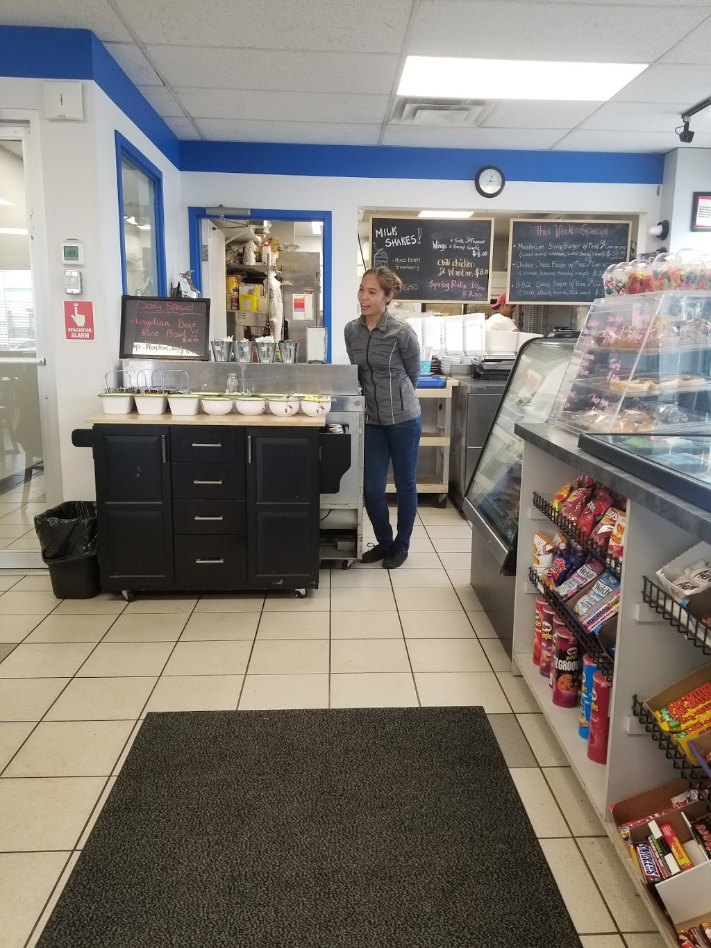 Davao Baby Diner | 16350 130 Ave NW, Edmonton, AB T5V 1J8, Canada | Phone: (780) 710-6061
