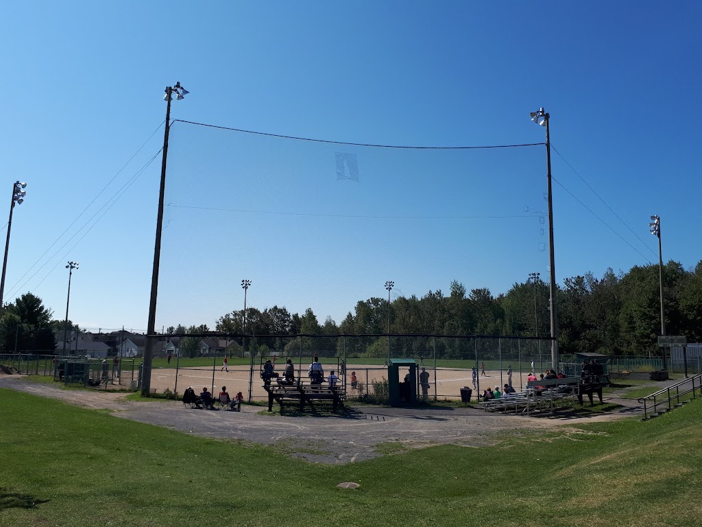 Centre communautaire Bon-Pasteur | 425 Rue du Bienheureux-Jean-XXIII, Québec, QC G2N 1V4, Canada | Phone: (418) 849-3396
