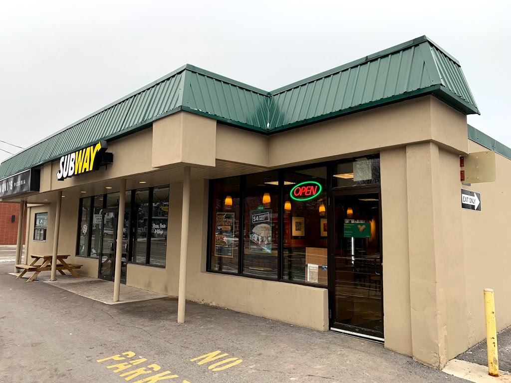 Subway | 4 Livingston Ave, Grimsby, ON L3M 1K5, Canada | Phone: (289) 309-3433