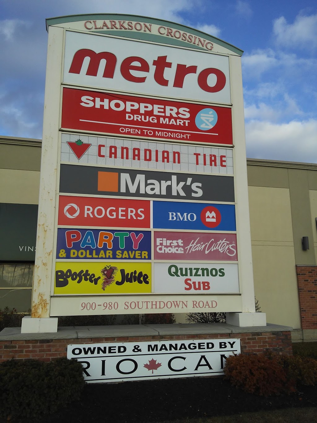 Clarkson Crossing | 2250-2260 Royal Windsor Dr, Mississauga, ON L5J 2Y4, Canada