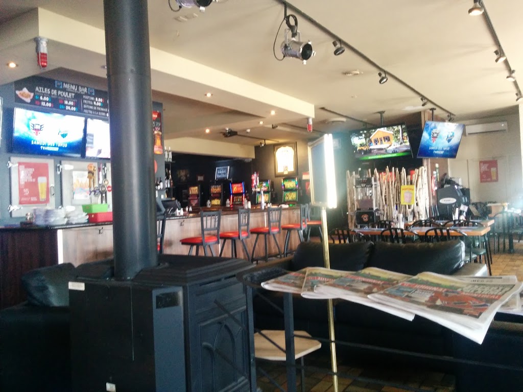 Bar Le 525 - Restaurant | 525 Boulevard Fiset, Sorel-Tracy, QC J3P 3R9, Canada | Phone: (450) 742-3342