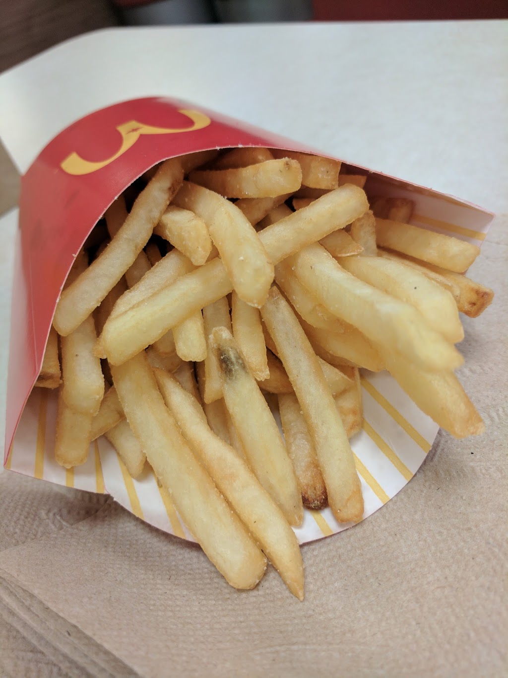 McDonalds | 100 City Centre Dr, Mississauga, ON L5B 2C9, Canada | Phone: (905) 276-3898