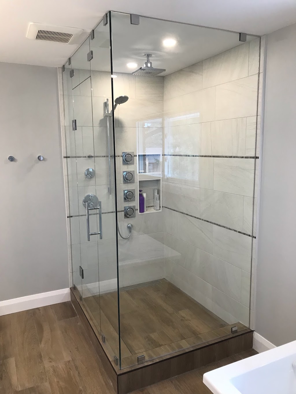 Glass Windows, Doors and Mirrors - Centennial Glass | 383 OBrien Rd, Renfrew, ON K7V 2S1, Canada | Phone: (613) 432-3106