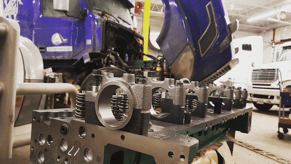 Titan Truck Repairs | 5890 Shawson Dr, Mississauga, ON L4W 3W5, Canada | Phone: (905) 795-9938