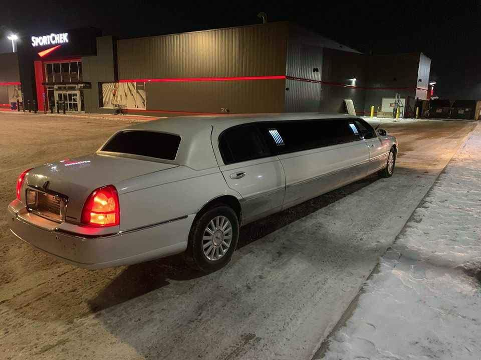 CLS TOWING & HAULING LTD. | Chevrefils Rd, St-Georges, MB R0E 1V0, Canada | Phone: (204) 754-0064
