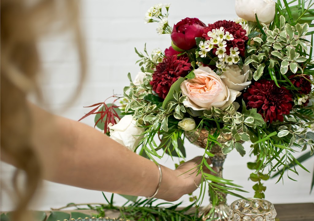 Tux and Lace Events | 87 Alvin Pegg Dr, East Gwillimbury, ON L9N 0R7, Canada | Phone: (647) 621-5461