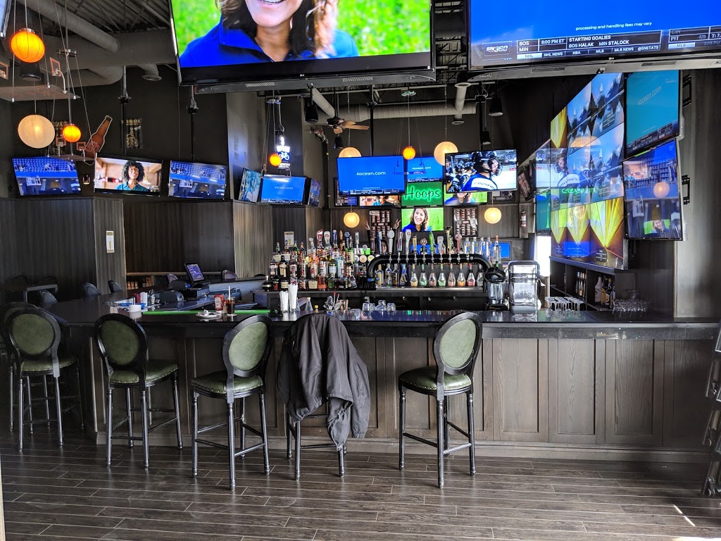 Hoops Sports Bar & Grill | 3560 Major MacKenzie Dr W, Woodbridge, ON L4L 1A6, Canada | Phone: (905) 651-2222