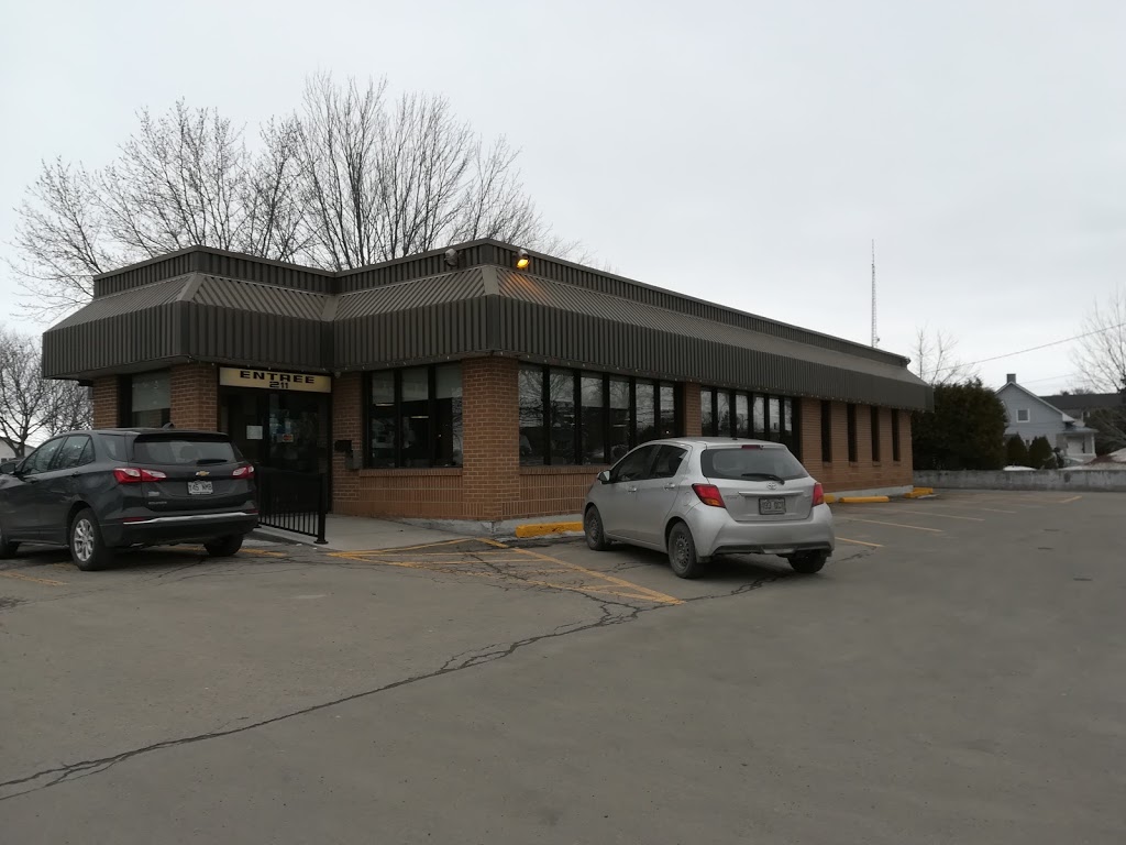 Nick Pizzeria | 211 Boulevard Lacombe, Repentigny, QC J5Z 3C4, Canada | Phone: (450) 581-6470