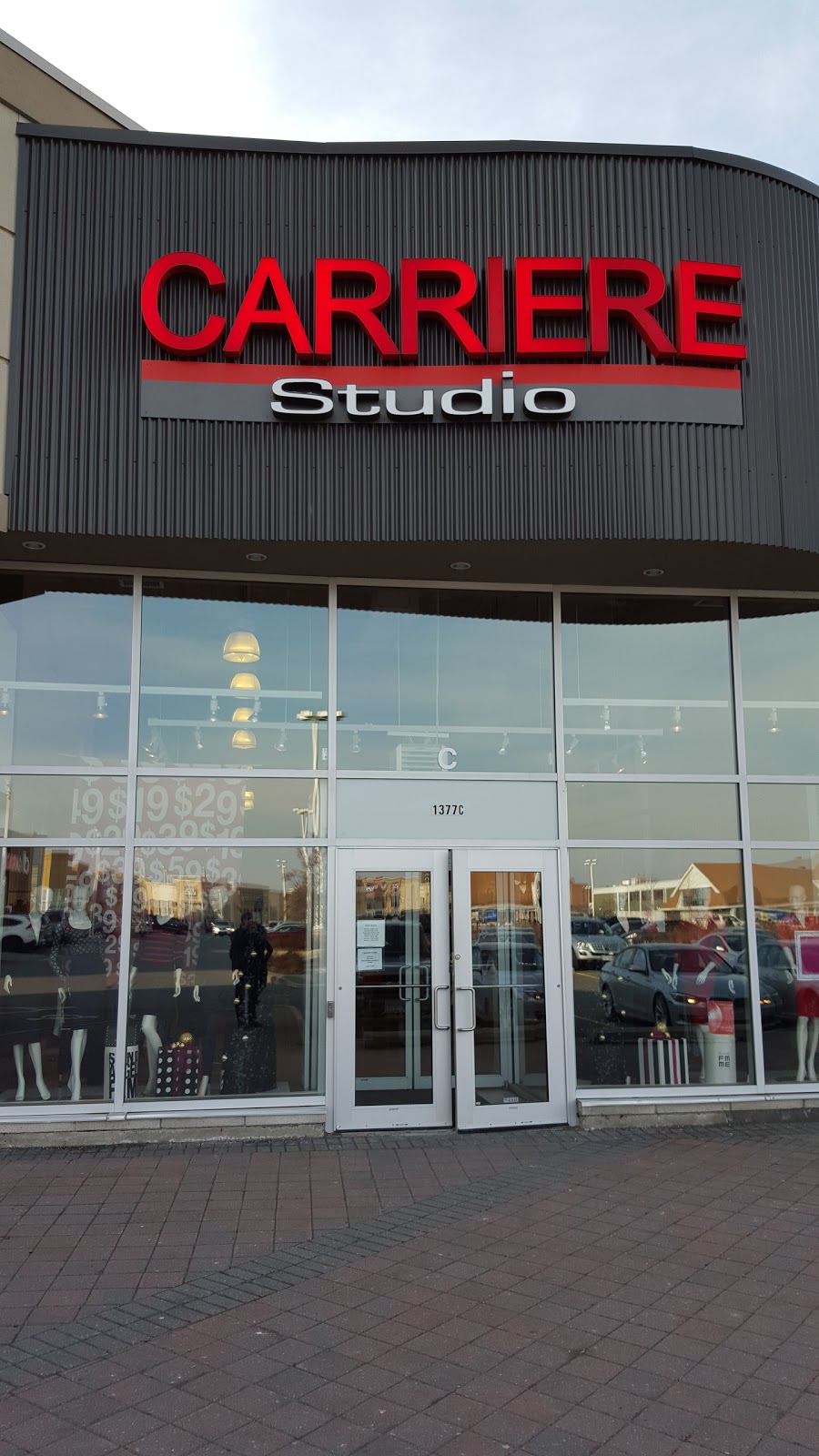 Femme de Carrière - Studio | 1377 Woodroffe Ave, Nepean, ON K2G 1V7, Canada | Phone: (613) 228-0767