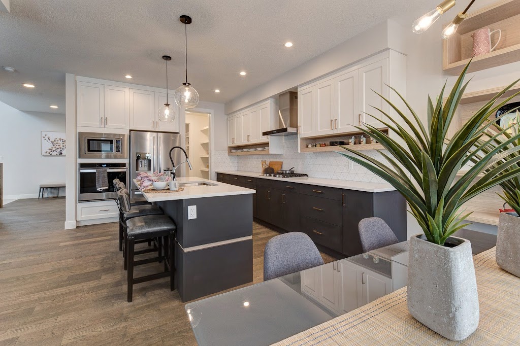 LuxuryPro Homes | 20835 130 Ave, Edmonton, AB T5S 0L4, Canada | Phone: (780) 833-8873