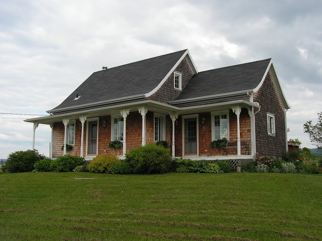 Gîte Canin chez Georges et Juliette | 418 Chemin Morin, LIslet, QC G0R 2B0, Canada | Phone: (418) 234-7320