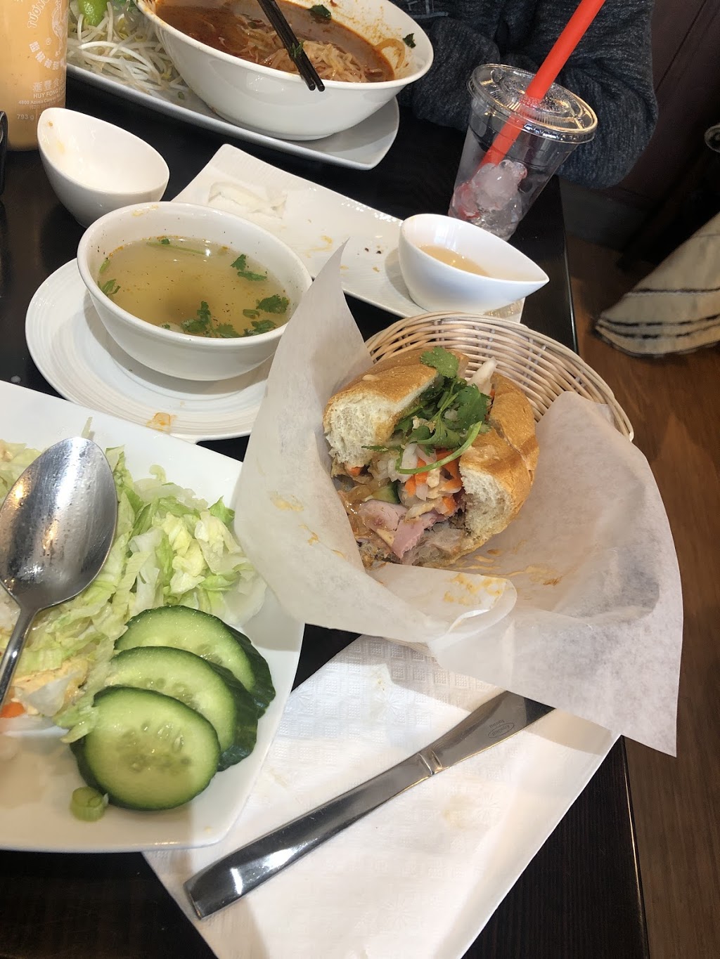 Viet Sub Vietnamese Cuisine | 1682 Robson St, Vancouver, BC V6G 1C7, Canada | Phone: (604) 566-3333