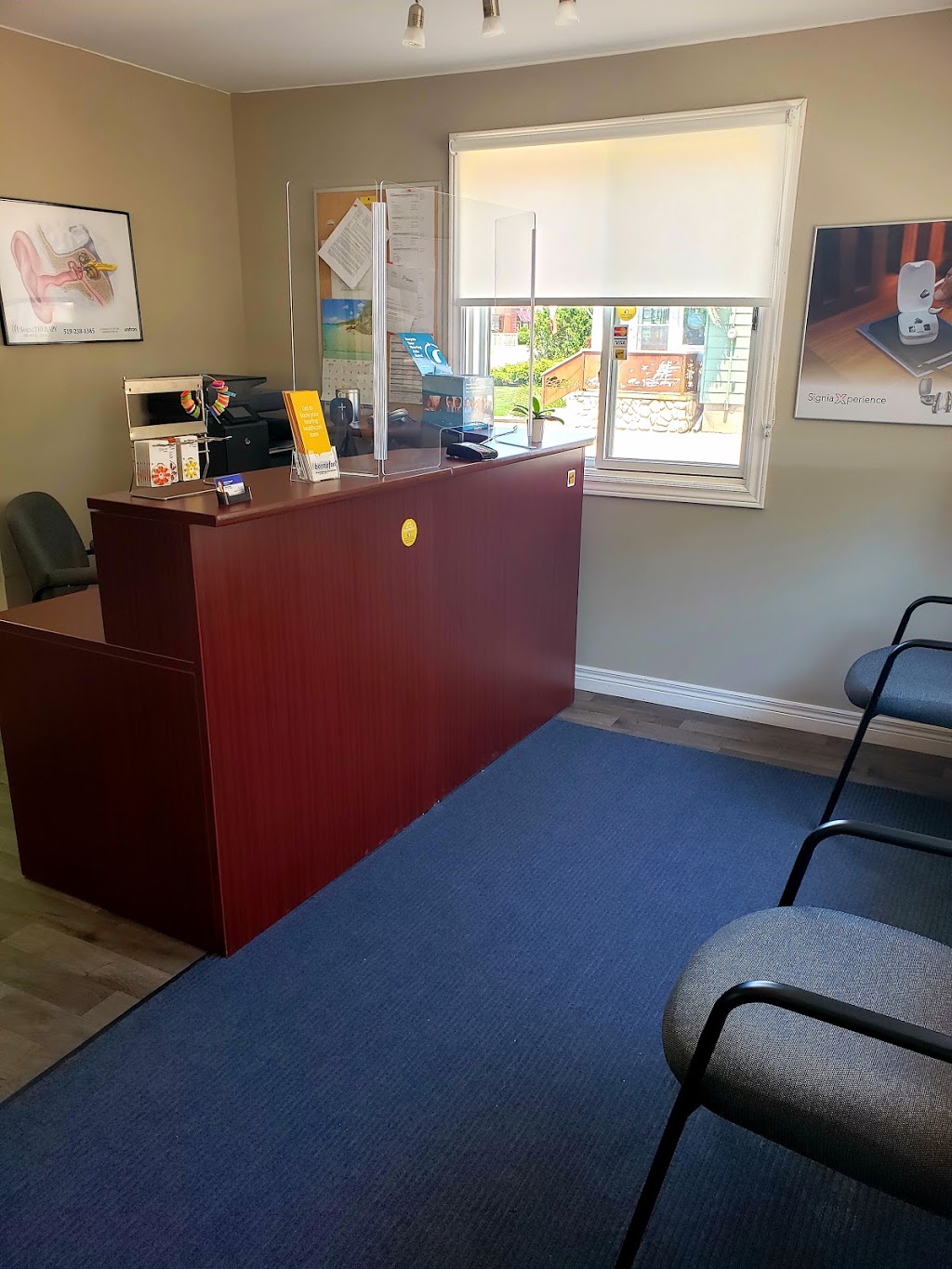 HearCANADA | 22 Ontario St N, Grand Bend, ON N0M 1T0, Canada | Phone: (866) 684-0363