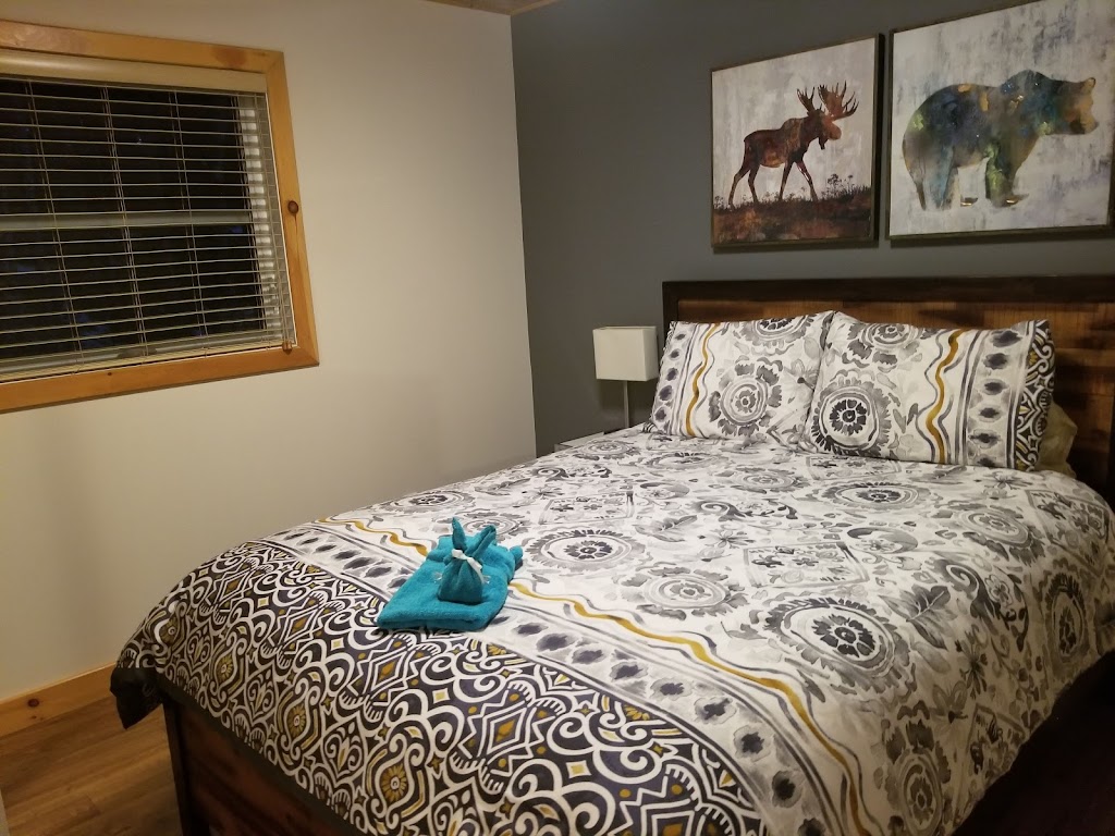 Chalet Le Vestige | 305-1 Rte Trans Comté, Montmagny, QC G5V 3R9, Canada | Phone: (877) 819-5424