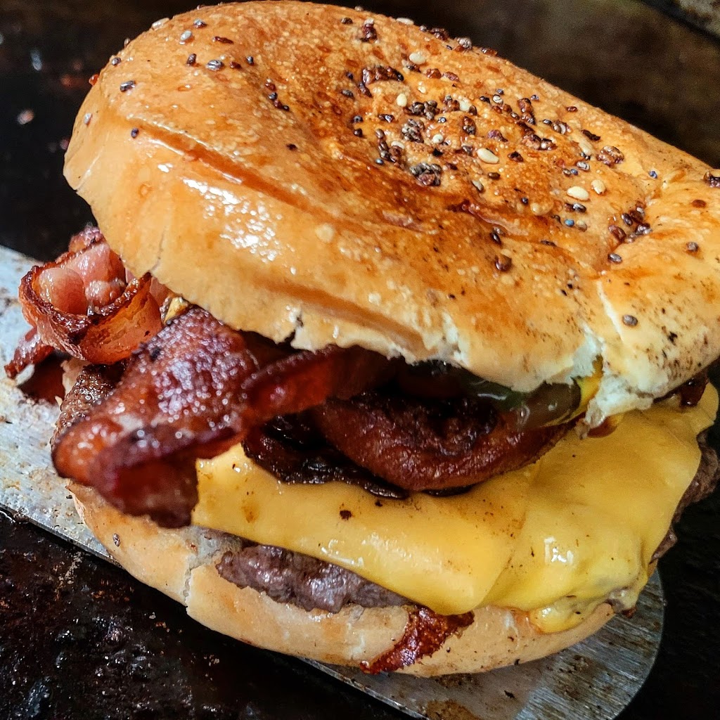 Resto Larrêtna | 1550 Chemin du Rapide, Rivière-Rouge, QC J0T 1T0, Canada | Phone: (819) 275-2081
