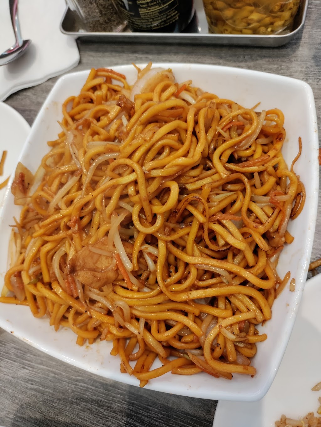 Hakka Legend Asian Cuisine Oakville | 2501 Hampshire Gate, Oakville, ON L6H 6C8, Canada | Phone: (905) 829-1555