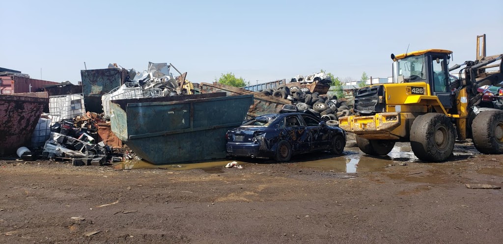 Junk Car Removal Brampton | 10 Balmoral Dr, Brampton, ON L6T 1V1, Canada | Phone: (647) 931-2226