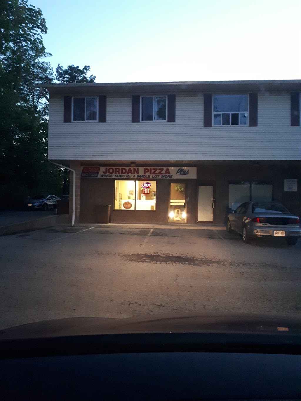 Jordan Pizza | Lincoln, ON L0R 1S0, Canada | Phone: (905) 562-7328