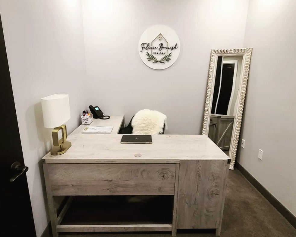 Felicia Beamish Real Estate | 126 Main St E, Hornings Mills, ON L9V 3K5, Canada | Phone: (416) 727-6846