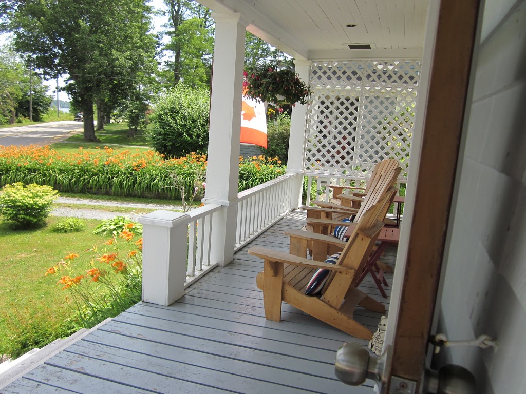 Hearts Desire B & B | 558 Main St, Mahone Bay, NS B0J 2E0, Canada | Phone: (902) 624-6388