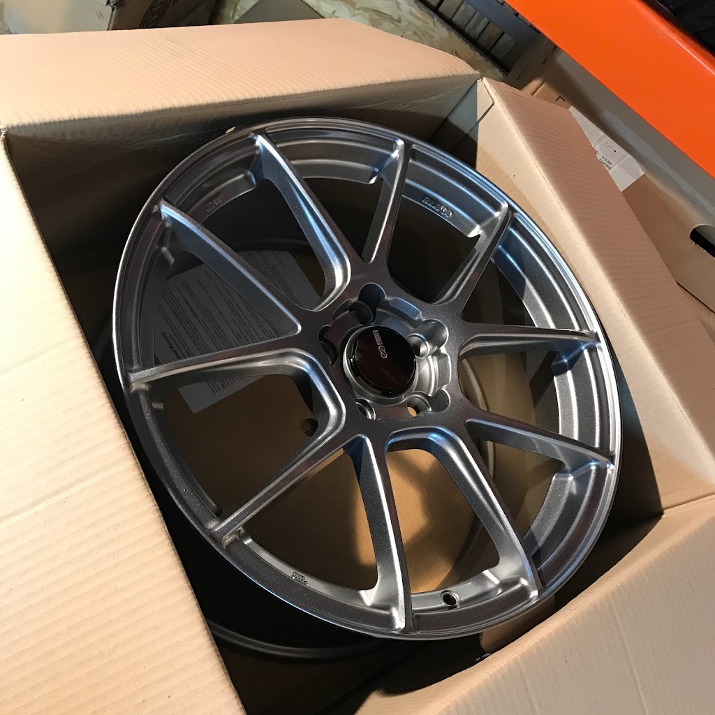 GreenLeaf Tire | 6141 Atlantic Dr unit 8, Mississauga, ON L5T 1W3, Canada | Phone: (647) 799-3550