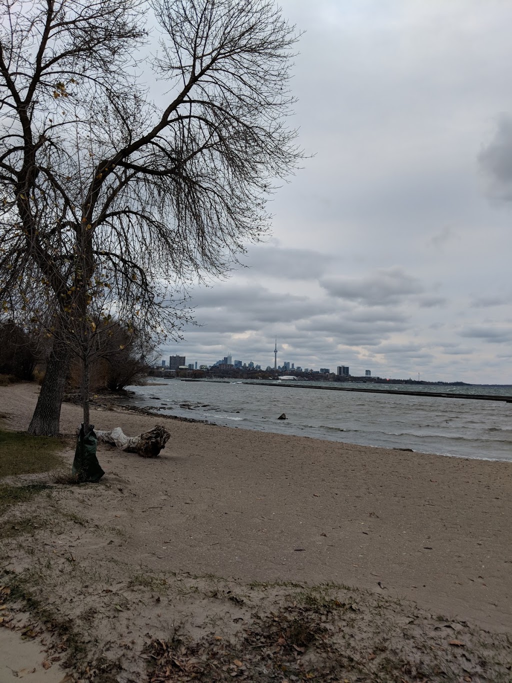 SUP meeting place | Sunnyside Boardwalk, Toronto, ON, Canada