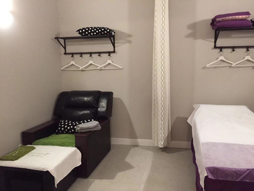 Big Feet | 46030 Yale Rd West 19, Chilliwack, BC V2P 7V2, Canada | Phone: (604) 392-7270