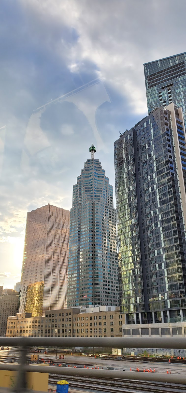 Green P Parking | 2 Church St, Toronto, ON M5E 1Z3, Canada | Phone: (416) 393-7275