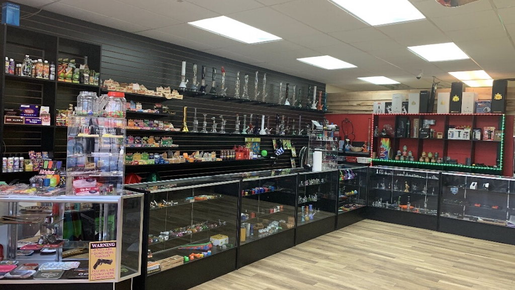 Global 420 Smoke Shop Ltd. | store | 5522 37a Ave, Wetaskiwin, AB T9A 2P7, Canada | 7803529373 OR +1 780-352-9373