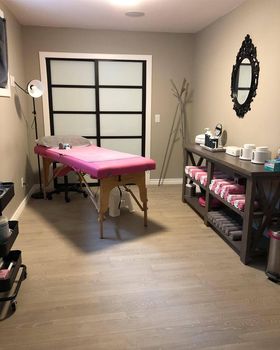 SweeTech Beauty Bar | 317 Walden Square SE, Calgary, AB T2X 0R3, Canada | Phone: (587) 998-7020