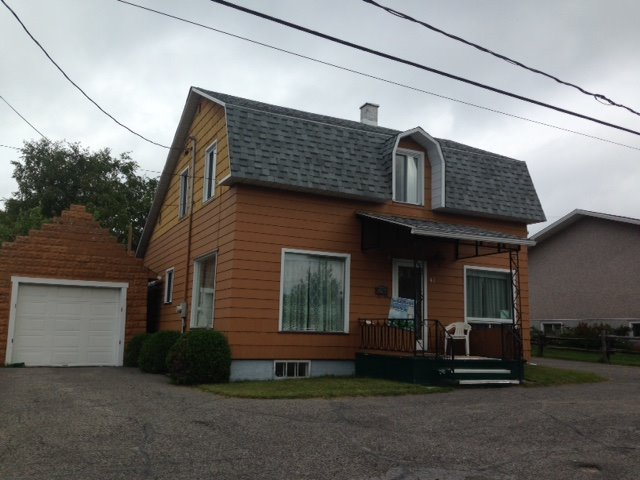 Les Gouttières Charette | 6001 Rue Provost, Saint-Zénon, QC J0K 3N0, Canada | Phone: (450) 803-7293