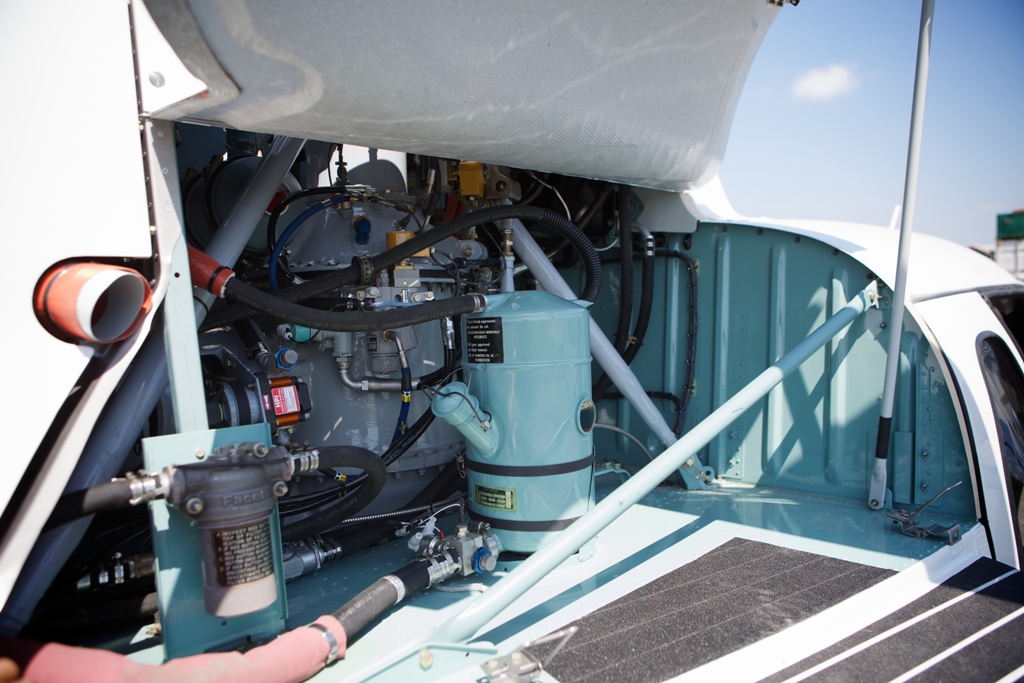 Heliproducts Industries Ltd | 350, 18799 Airport Way, Pitt Meadows, BC V3Y 2B4, Canada | Phone: (604) 465-5008