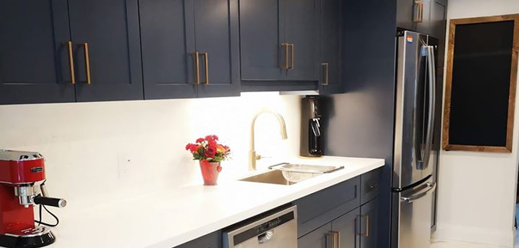 Cabinets Plus of Muskoka | 1599 Winhara Rd, Gravenhurst, ON P1P 1R1, Canada | Phone: (866) 822-2862