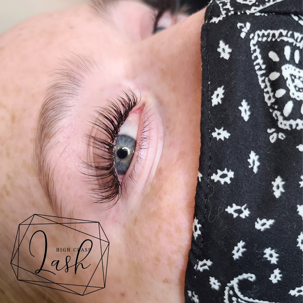 High Class Lash by Savannah | 61 Christie Crescent, Barrie, ON L4N 4V2, Canada | Phone: (705) 828-2399