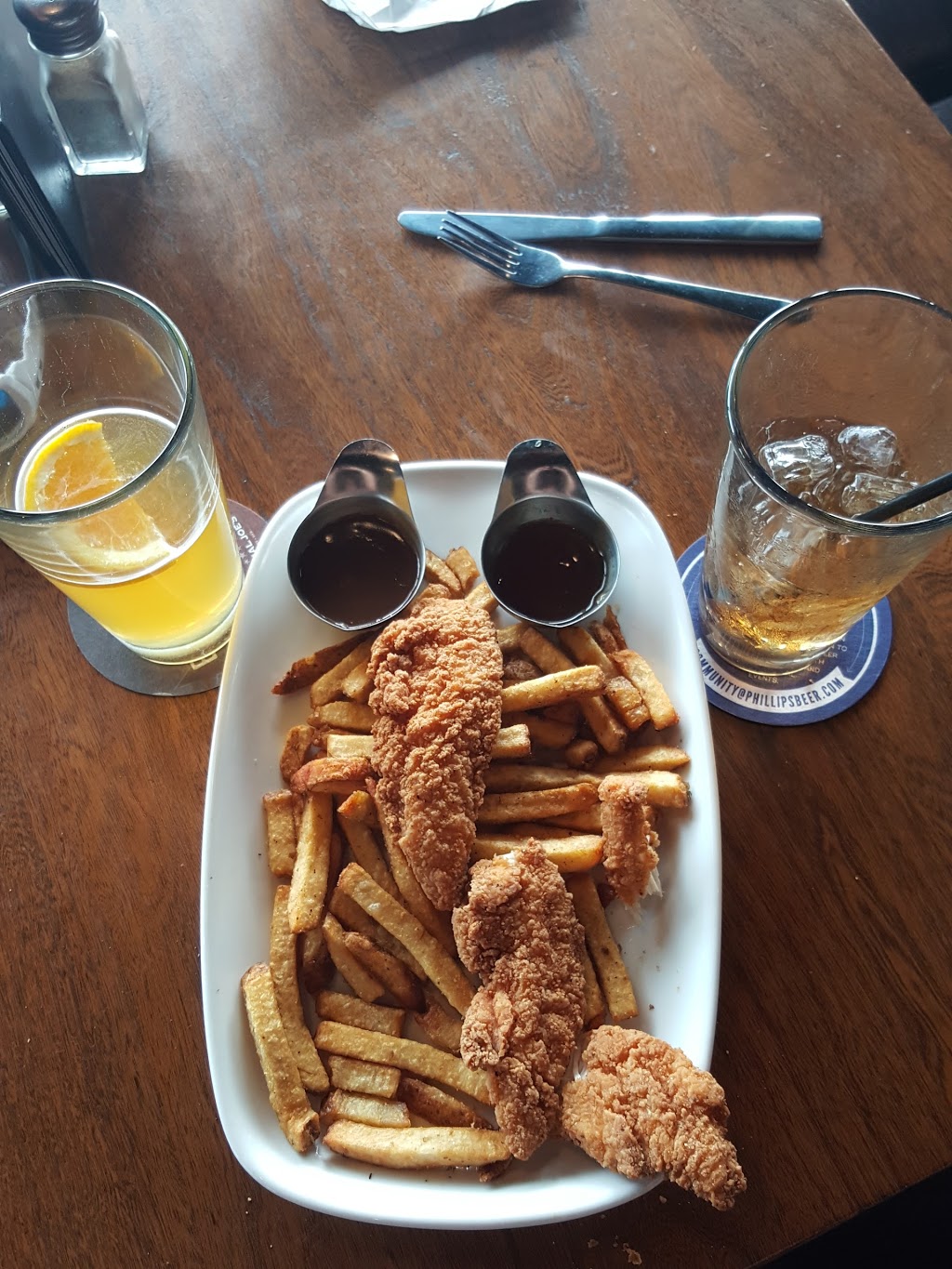 Original Joes Restaurant & Bar | 3000 Louie Dr #114, Westbank, BC V4T 3E1, Canada | Phone: (250) 768-3835