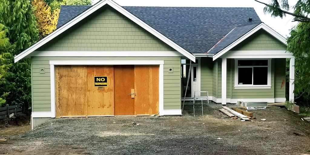 Distinctive Exteriors | 1627 Stone Lake Dr, Nanoose Bay, BC V9P 9L1, Canada | Phone: (250) 713-5772
