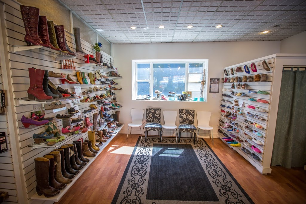 Twisted Sisters boutik | 175 Water St, St. Johns, NL A1C 1B1, Canada | Phone: (709) 722-6004