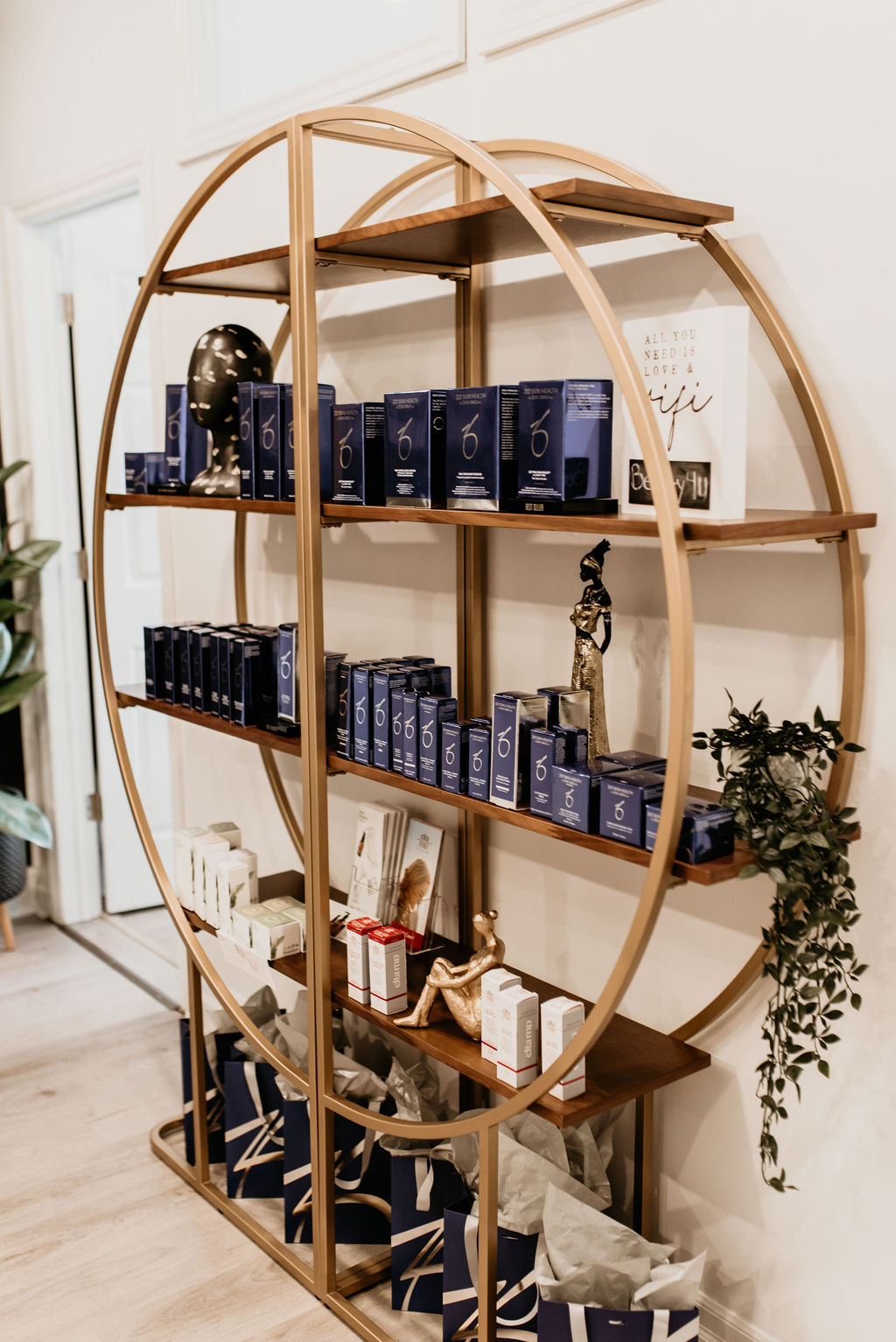 Skin Essence Medspa | 137 Byron St N Unit 2, Whitby, ON L1N 4M8, Canada | Phone: (905) 261-7546