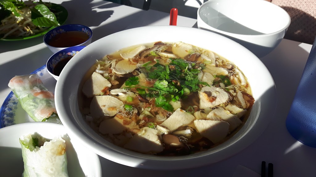 Pho Bo Ga King (Merivale) | 1234 Merivale Rd #1, Ottawa, ON K2C 4A1, Canada | Phone: (613) 288-0173