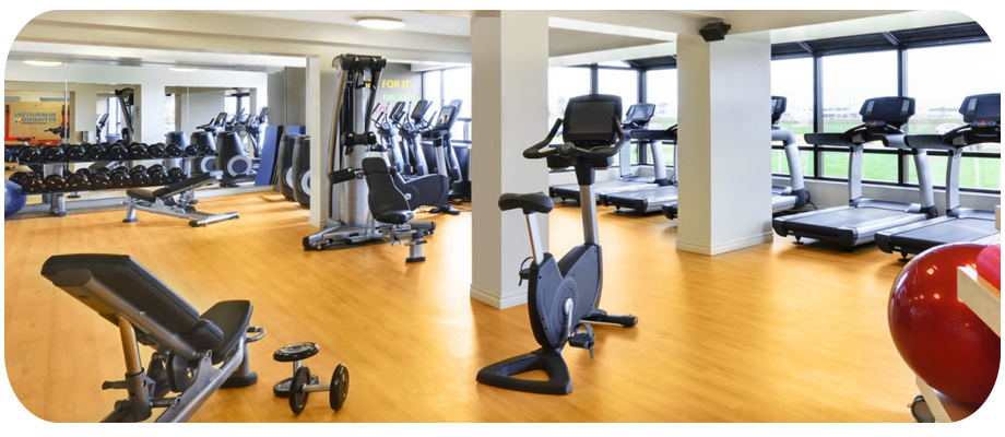Spirit fitness and spa | 555 Boulevard McMillan, Montréal, QC H9P 1B7, Canada | Phone: (514) 828-4265